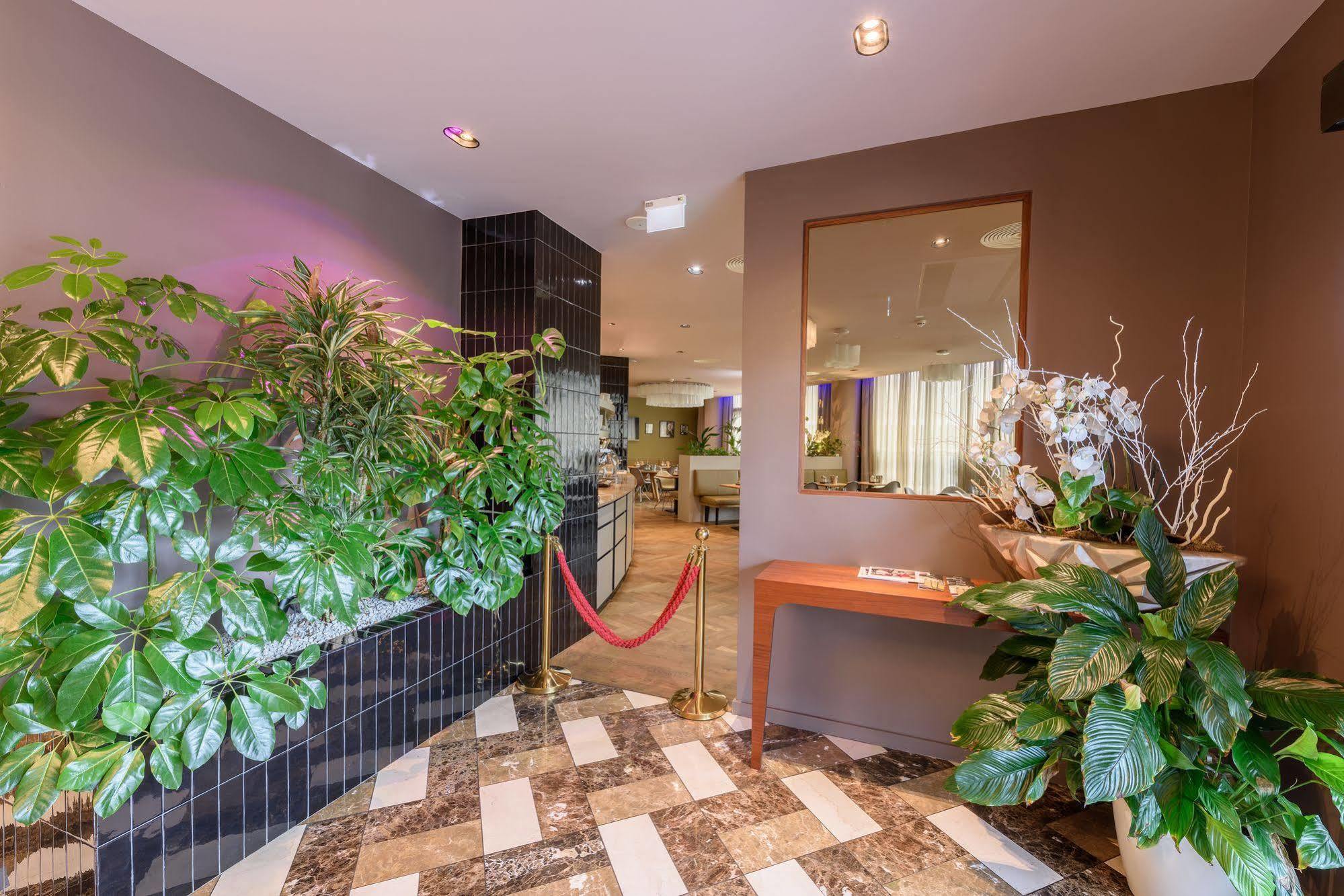 The Frankfurt 4*