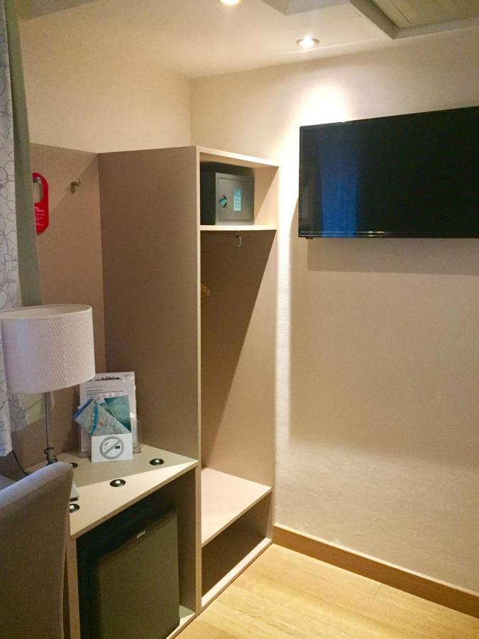 Hotel Lloyed