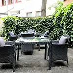 Townhouse Hotel