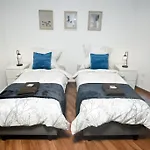 Business & Travel Apartment 150M, 15 Min Messe