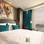 Motel One Frankfurt-Römer