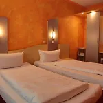 Luxor Hotel