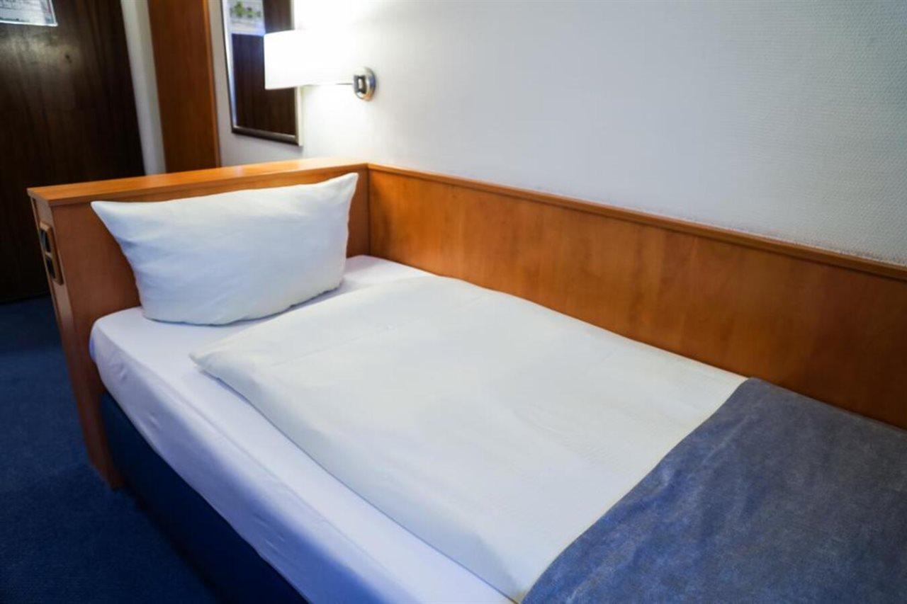 Niederraeder Hof Hotel 3*