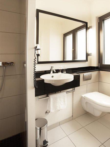 Townhouse Hotel