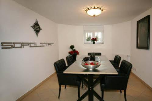 Appart hôtel Sopolitan Suites 4*