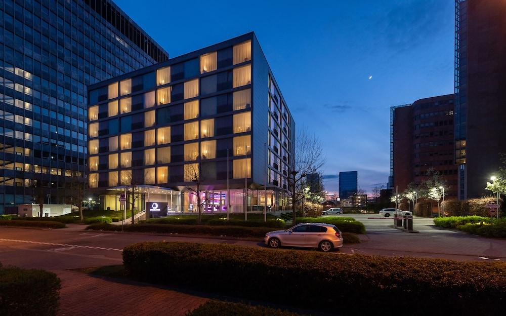 Doubletree By Hilton Frankfurt Niederrad 4*