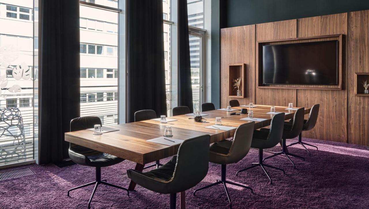 Hotel Roomers Frankfurt, Autograph Collection