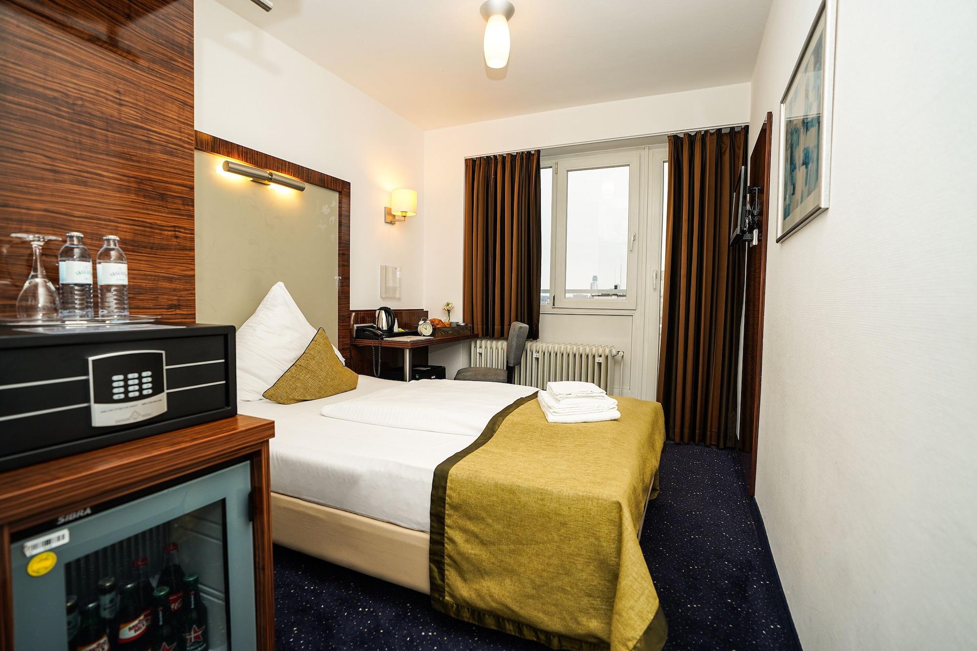 Scala Frankfurt Centre Hotel 3*