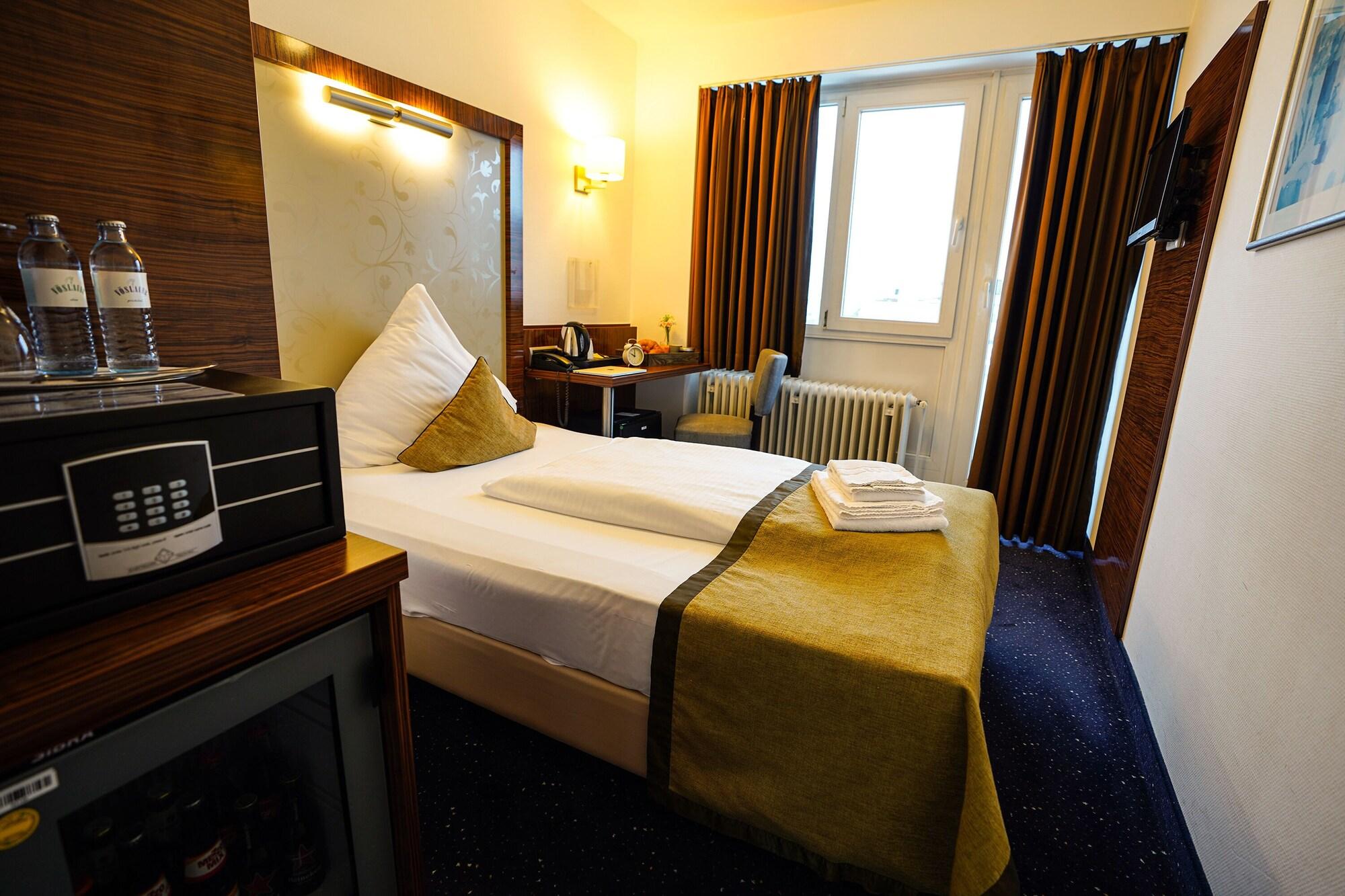 Scala Frankfurt Centre Hotel 3*