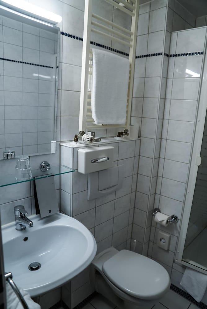Niederraeder Hof Fráncfort del Meno