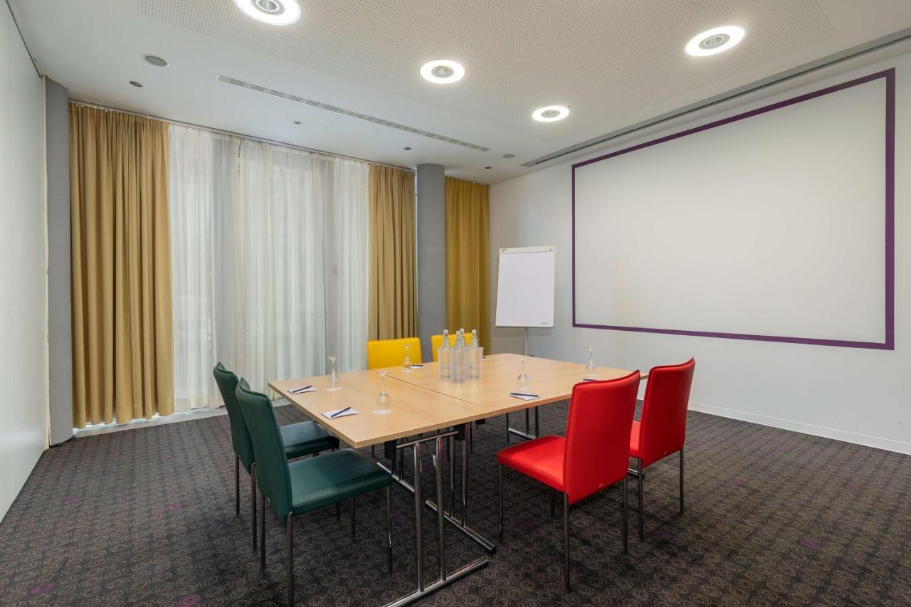 Hotel Doubletree By Hilton Frankfurt Niederrad 4*