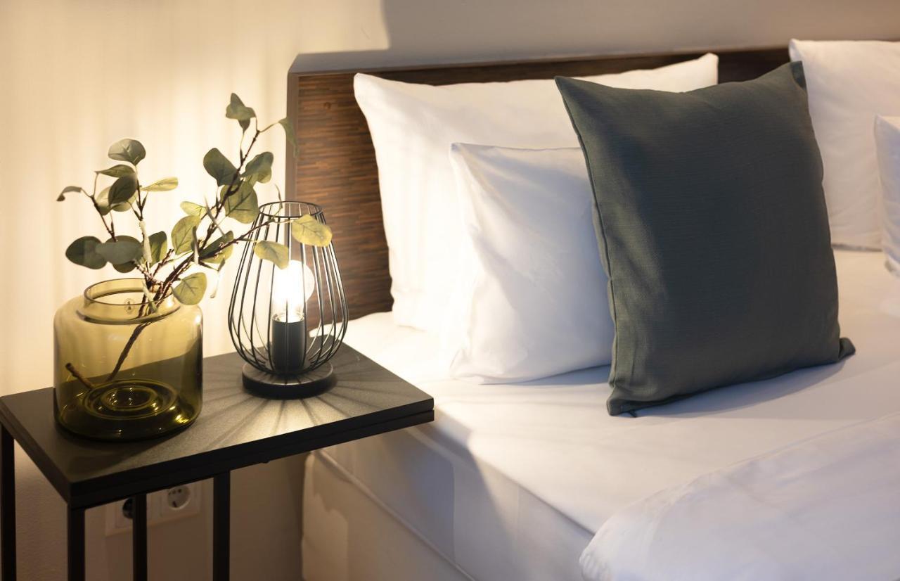 Paragon Aparthotel 3*