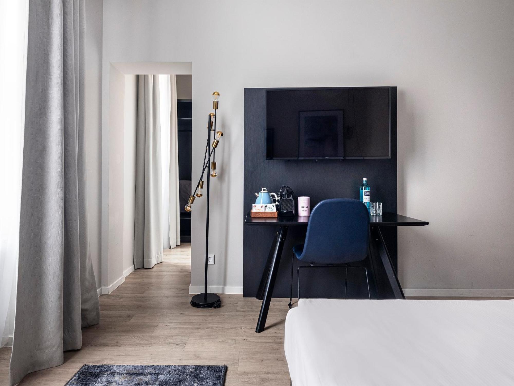 Numa Frankfurt Bloc Aparthotel 4*