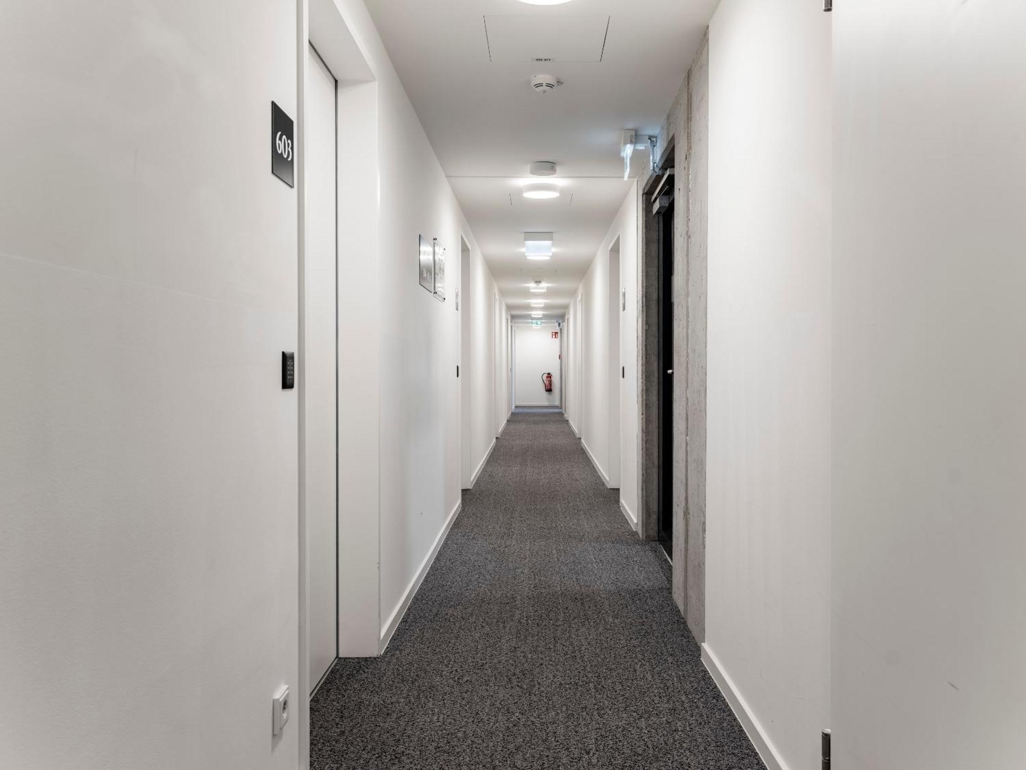 Numa Frankfurt Bloc Aparthotel 4*