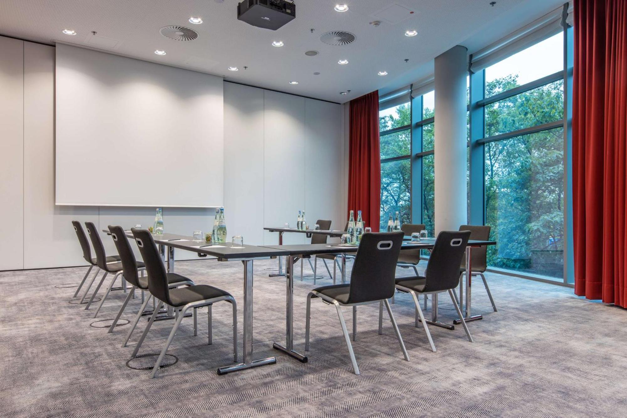 Radisson Blu Frankfurt Hotel 4*