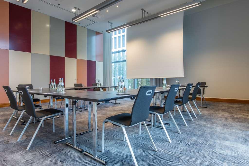 Hotel Radisson Blu Frankfurt 4*