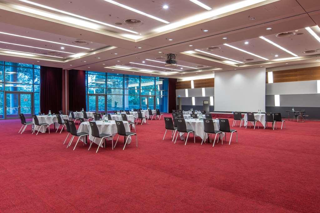 Hotel Radisson Blu Frankfurt 4*