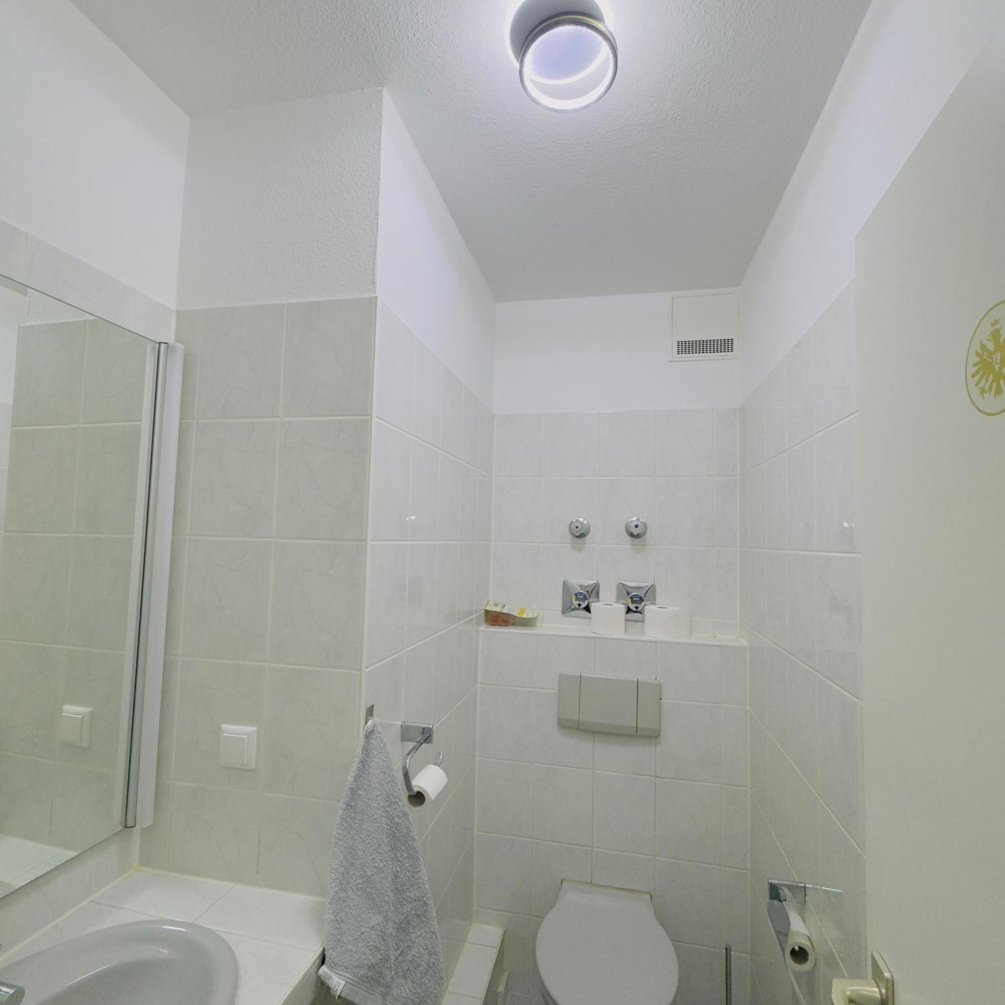 Modern Moeblierte In Zentraler Lage Apartment