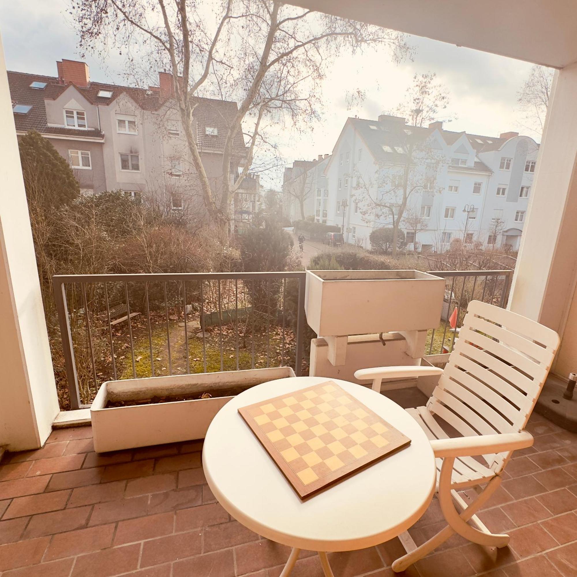 Apartment Modern Moeblierte In Zentraler Lage *