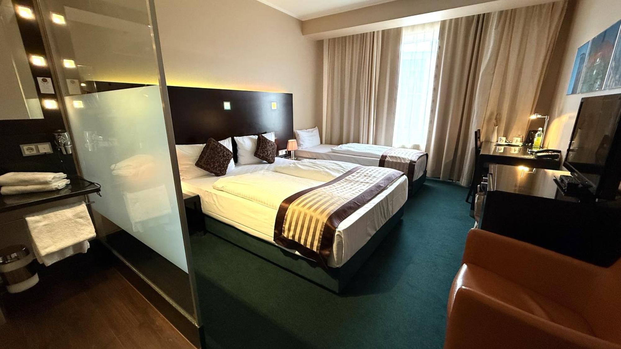Hotel Lumiere An Der Messe