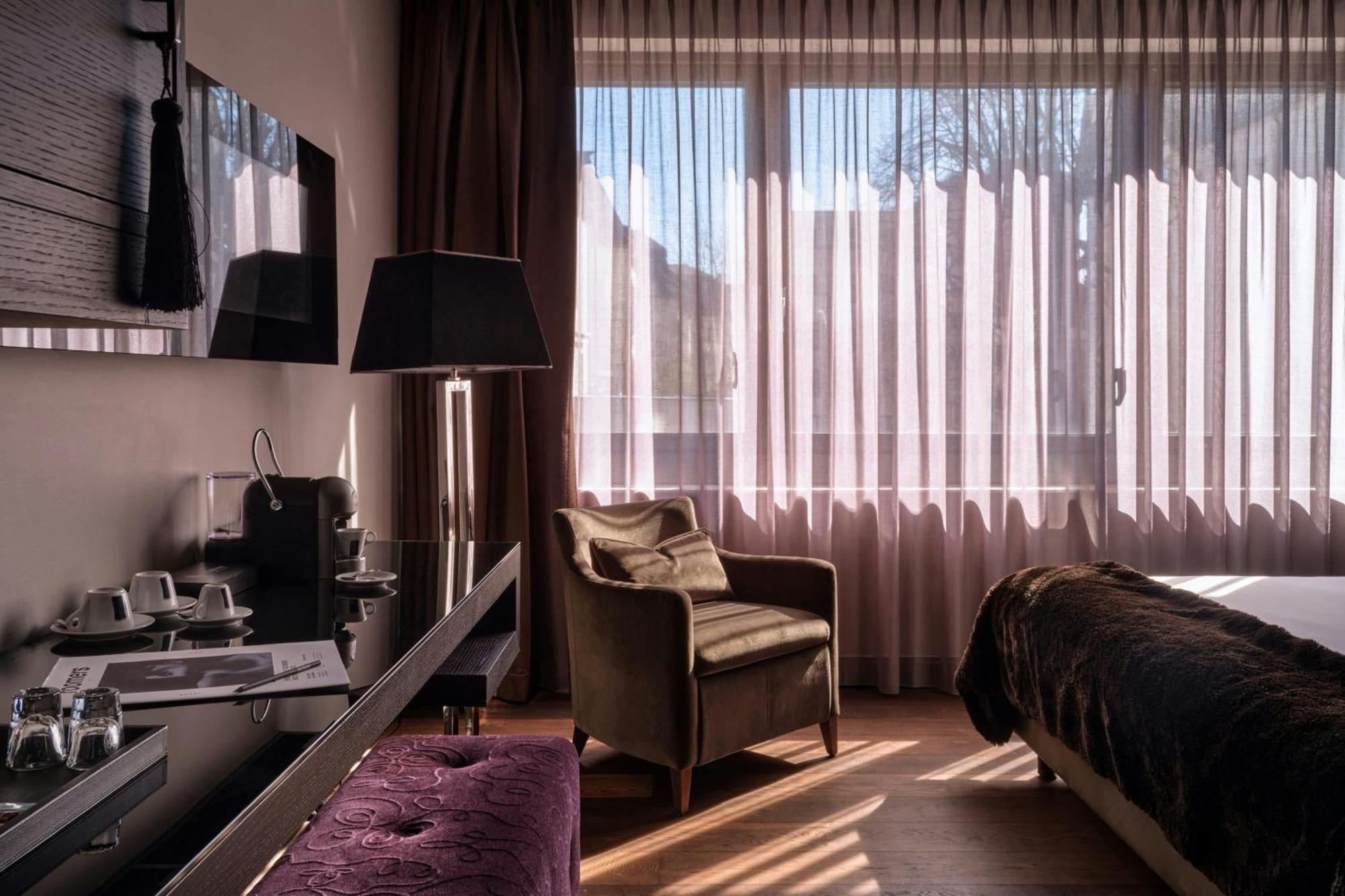Roomers Frankfurt, Autograph Collection 5* Frankfurt am Main