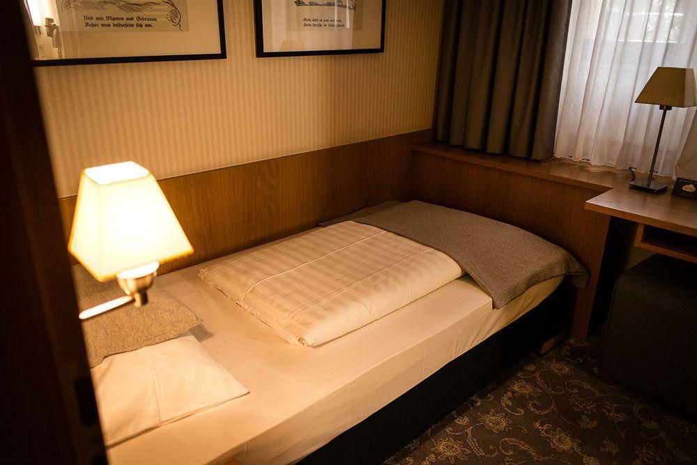 Hotel Townhouse 3*