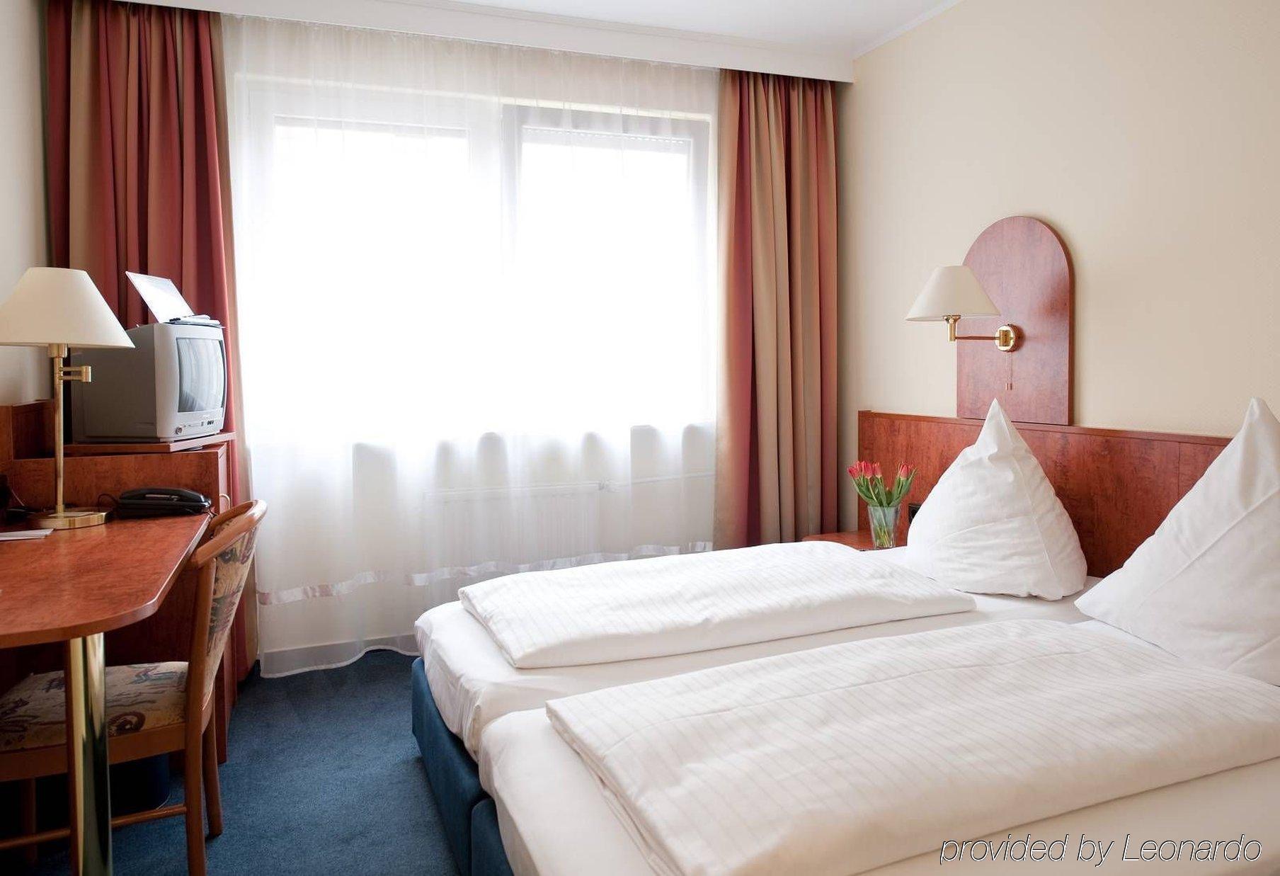 Falk Hotel