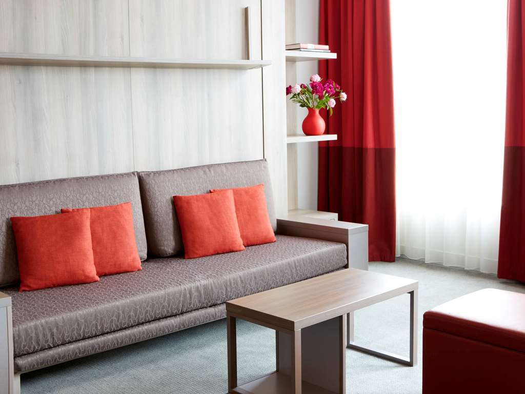 Adagio Frankfurt City Messe Aparthotel 4*