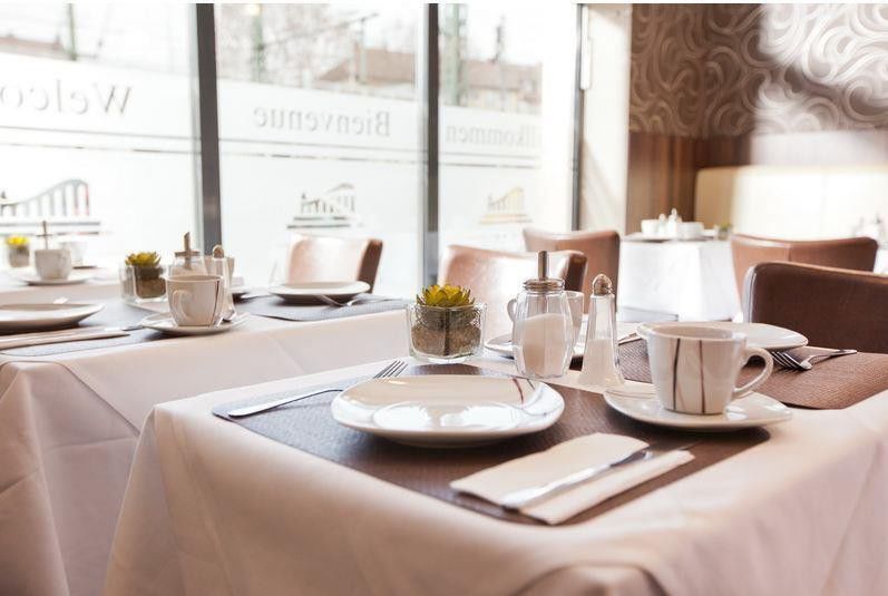 Hotel Frankfurt Messe 3*