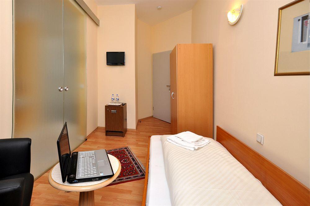 Hotel Apadana Frankfurt Fráncfort del Meno