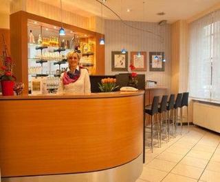 Hotel Plaza 3*