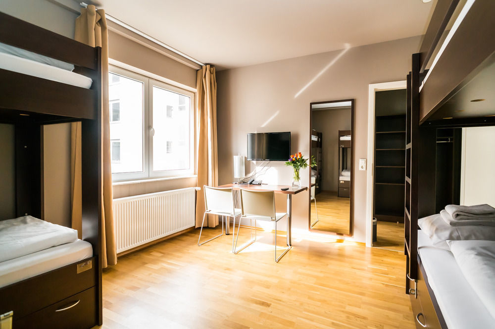 Hotel Munique Frankfurt 3*