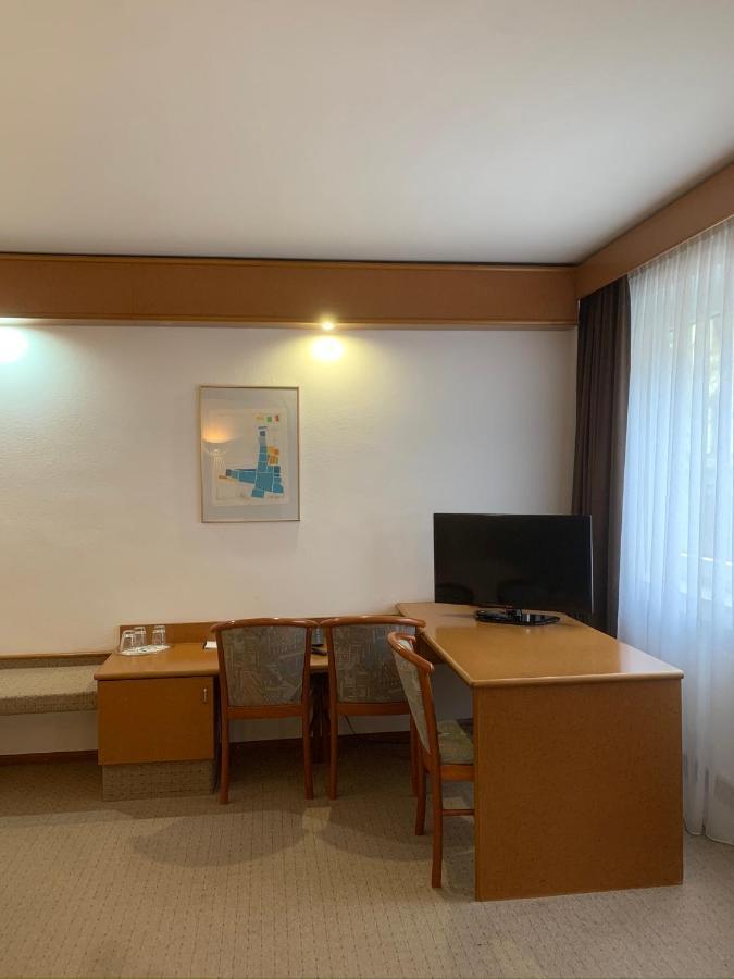 Hotel Mondial Comfort - Frankfurt Centre 3*