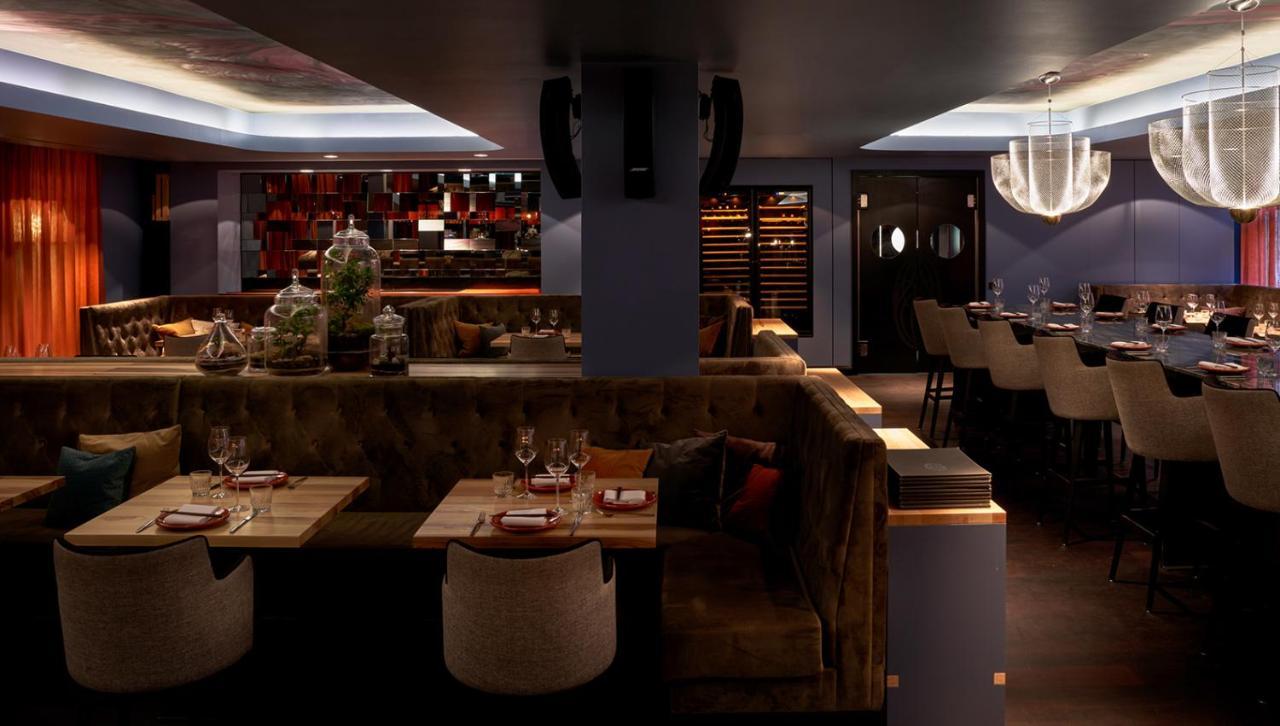 Hotel Roomers Frankfurt, Autograph Collection 5*